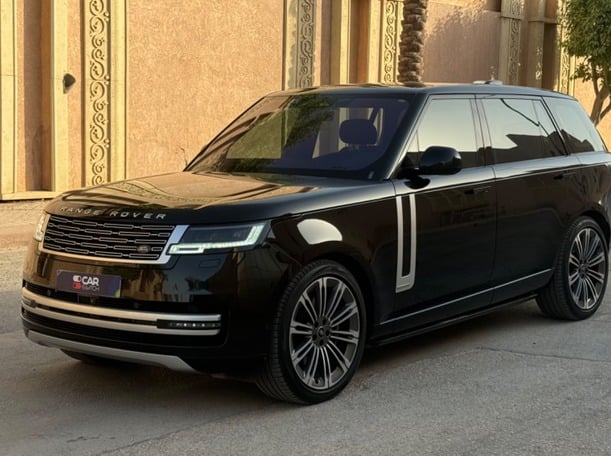 2023 Range Rover SE LWB P530 Twin Turbo V8 4.4L in Riyadh 2023 Range Rover SE LWB P530 Twin Turbo V8 4.4L in Riyadh